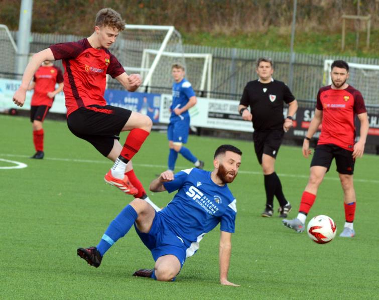 Sam Hurton shot is blocked by Bridge skipper Jordan Thomas. Picture Gordon Thomas Sam Hurton shot is blocked by Bridge skipper Jordan Thomas. Picture Gordon Thomas